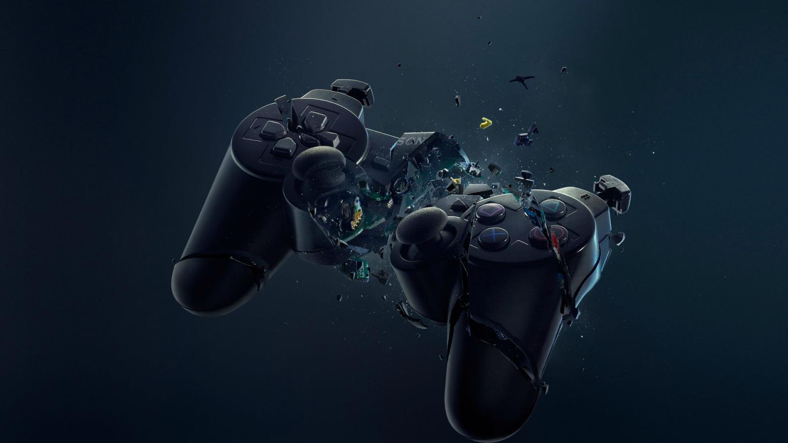 Smashed PS4 - A smashed PS4 controller