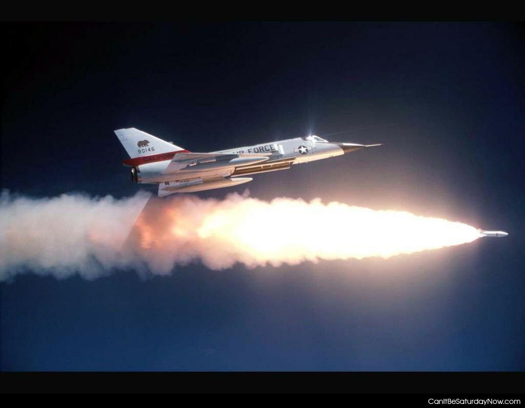 Jet missel - jet drops off a missile