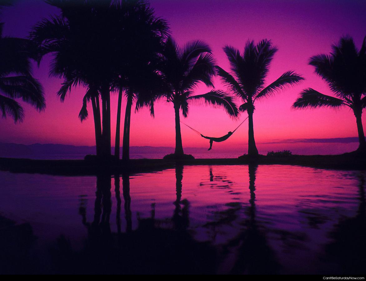 Purple relax - relaxing is easy with a purple sky and a hamic